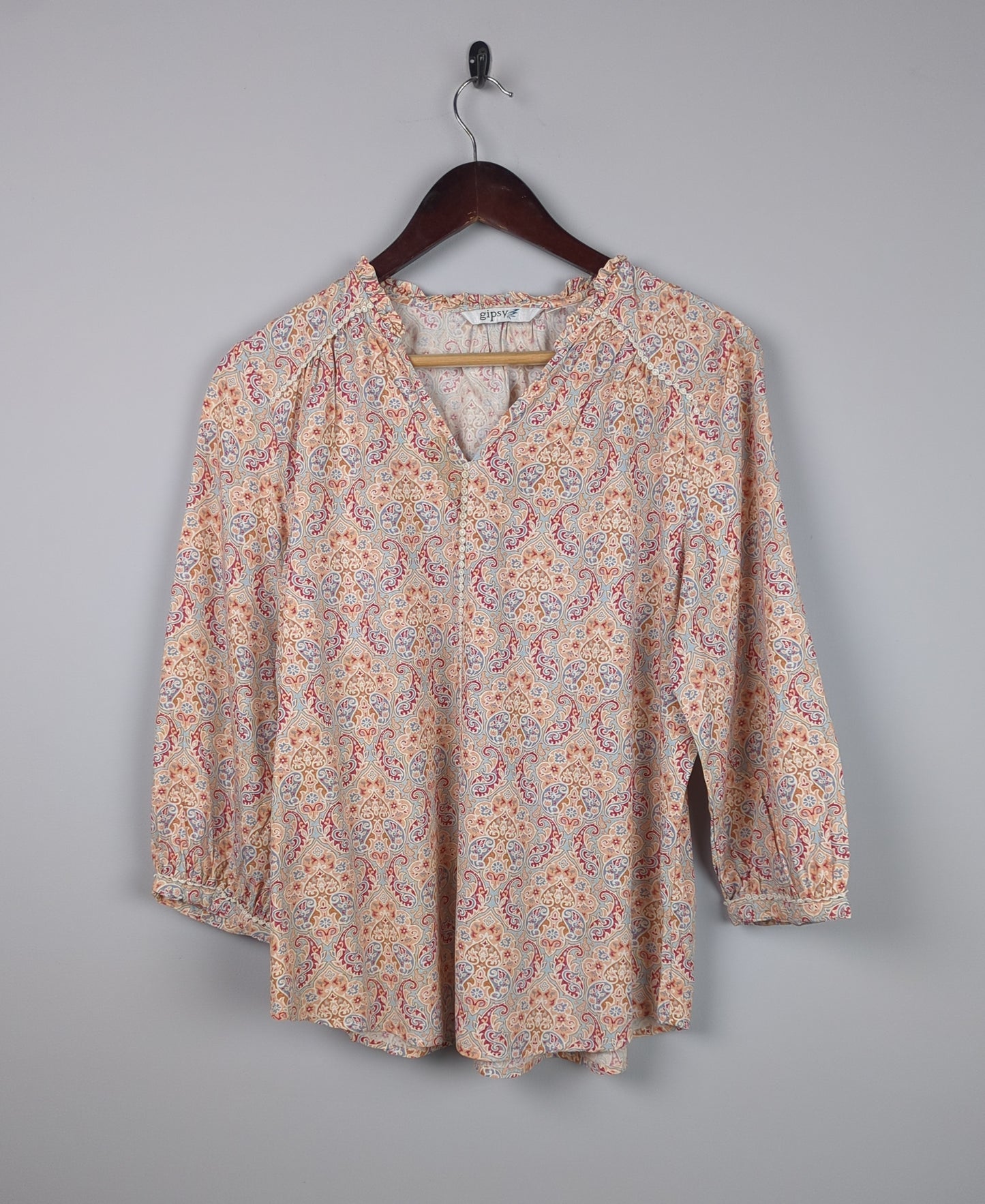 Peachy Paisley