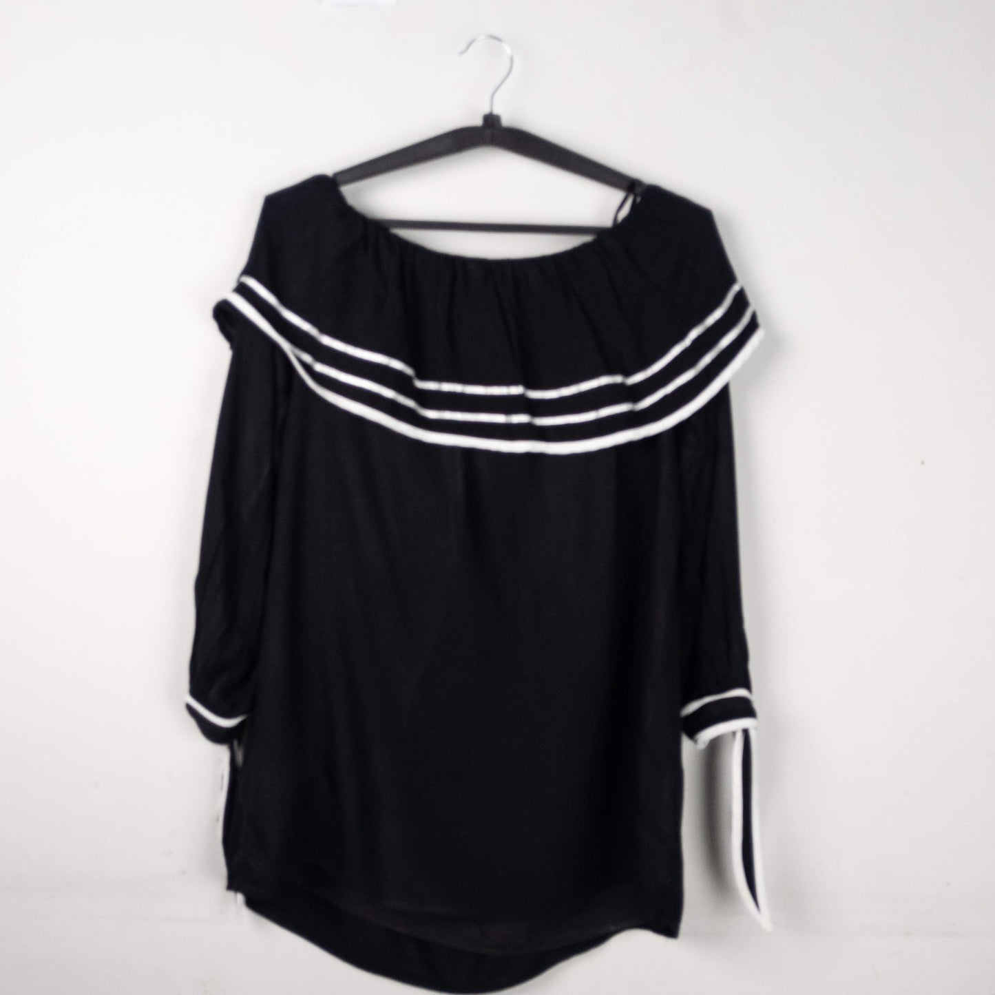 Off-Shoulder Long Sleeve Top