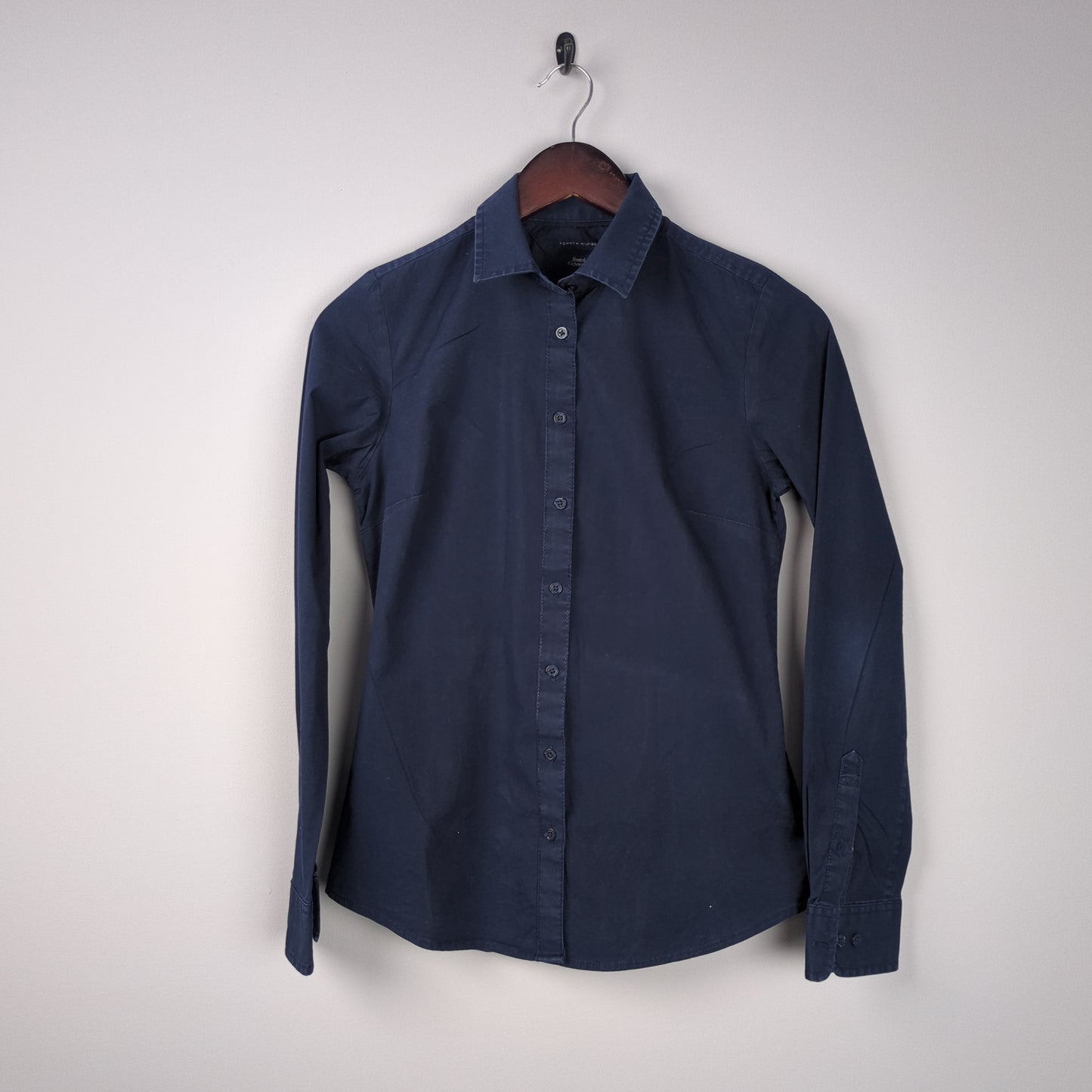Navy Essential