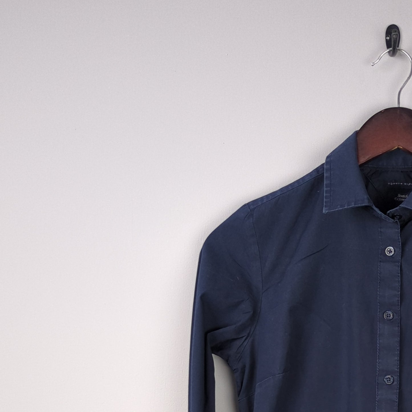 Navy Essential