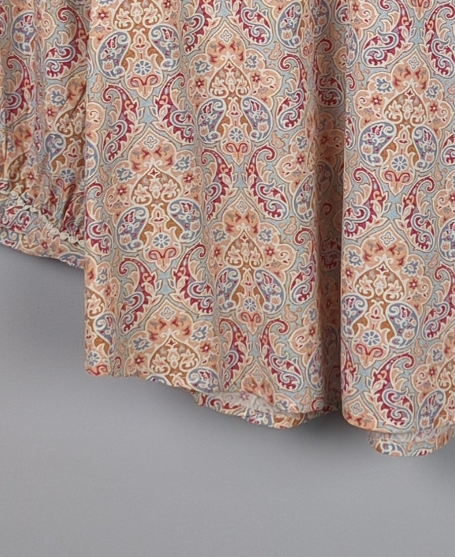 Peachy Paisley
