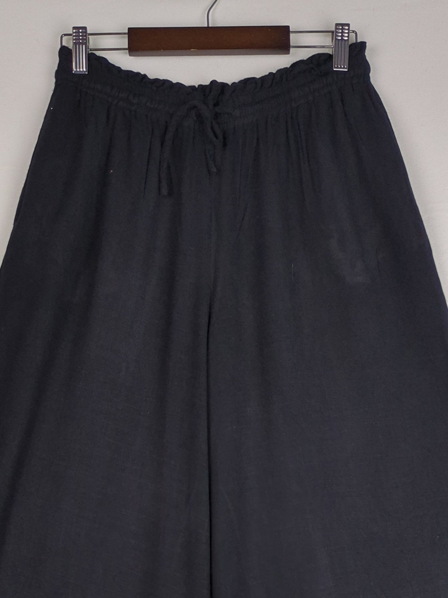 Comfy Black