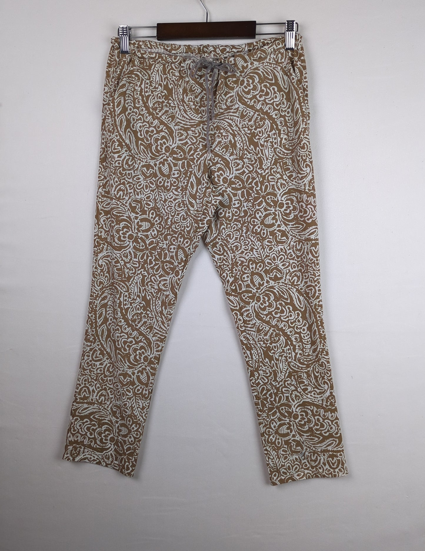 Brown Paisley
