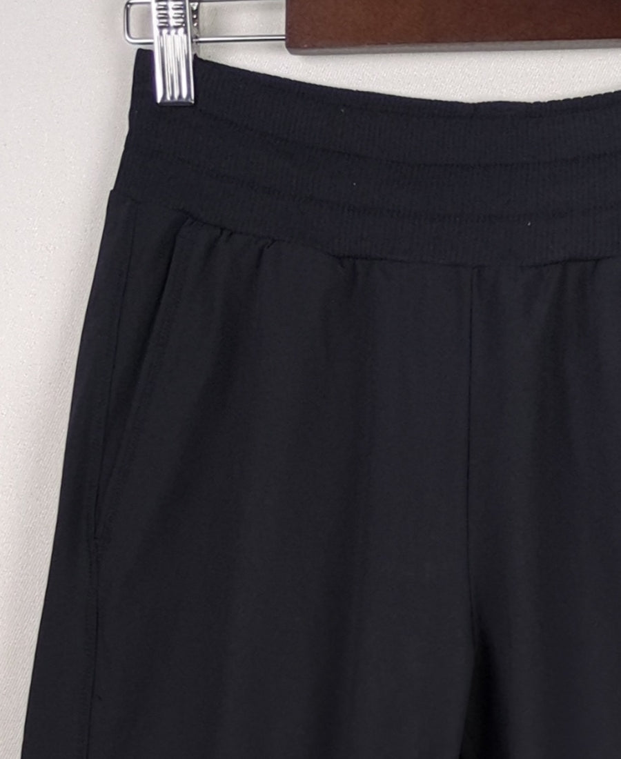 Sporty Black