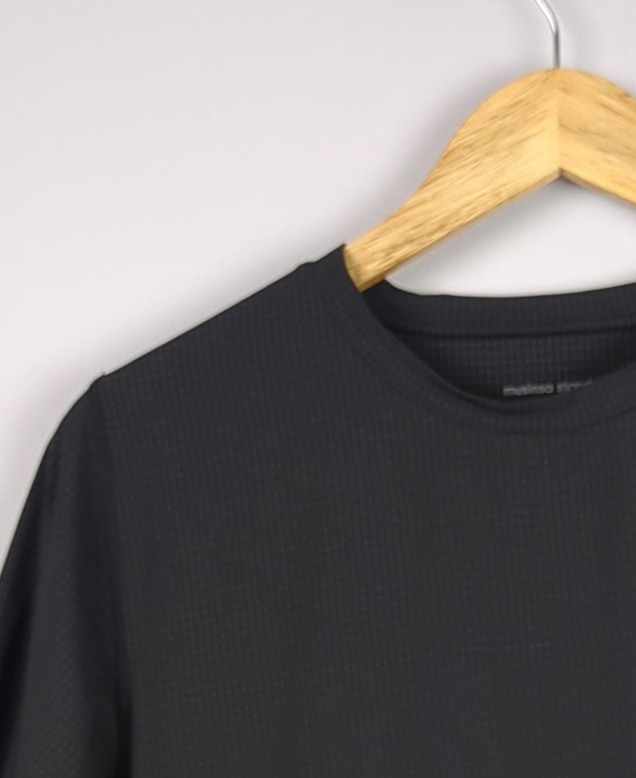 Aero Black