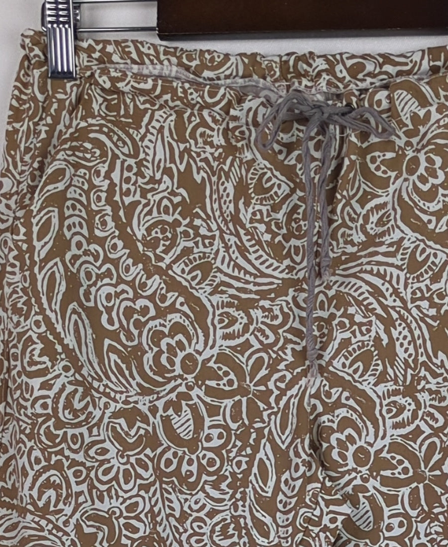 Brown Paisley