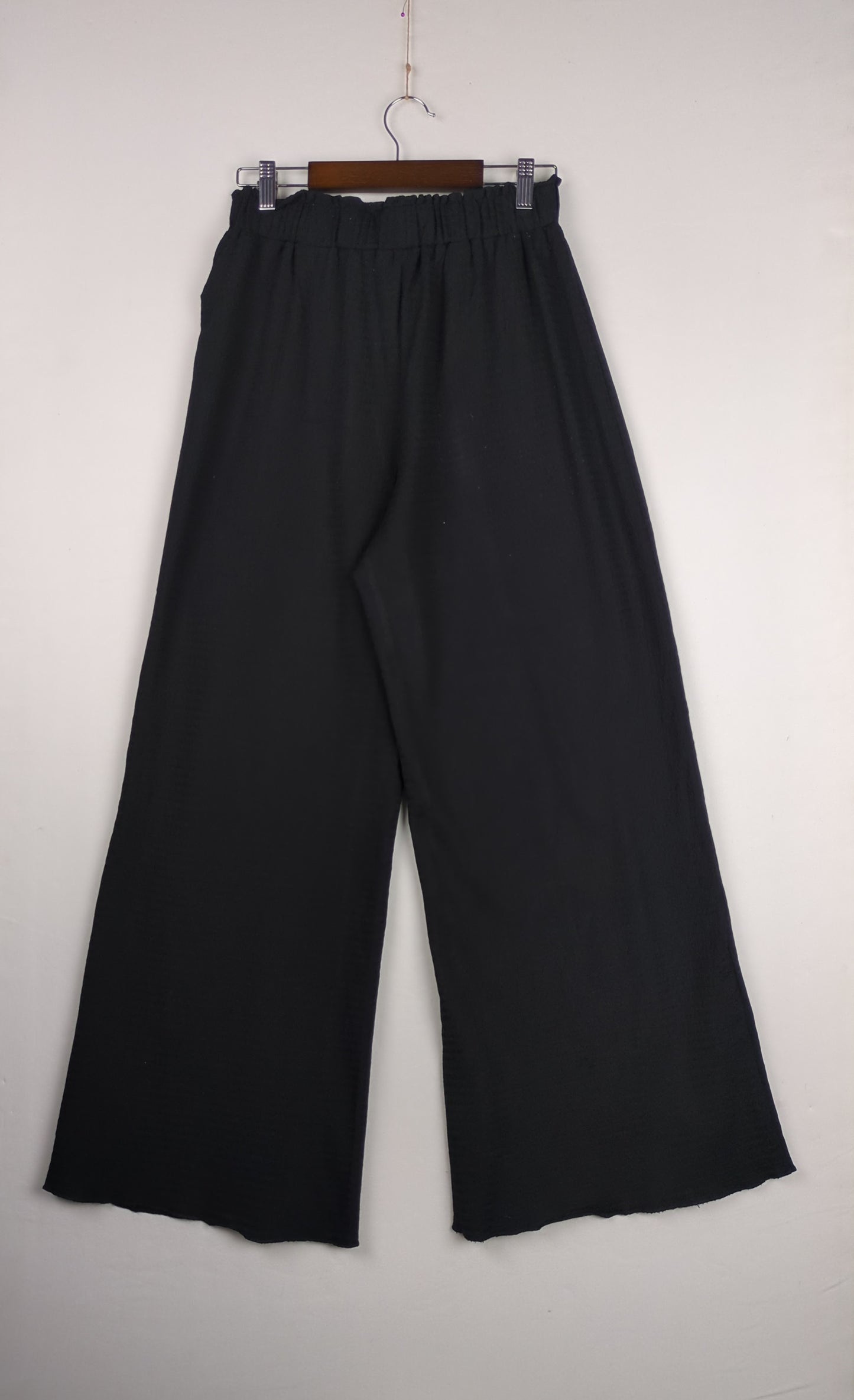 Comfy Black