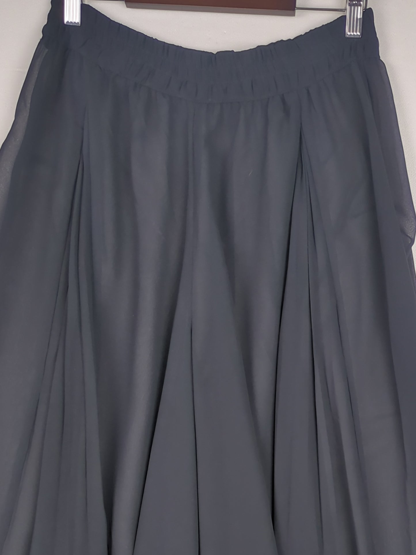 Flowy Grey