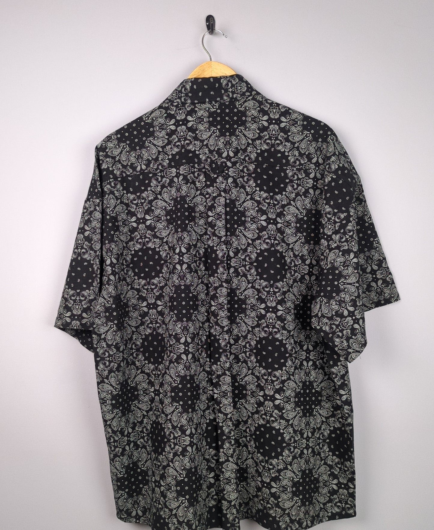 Midnight Paisley
