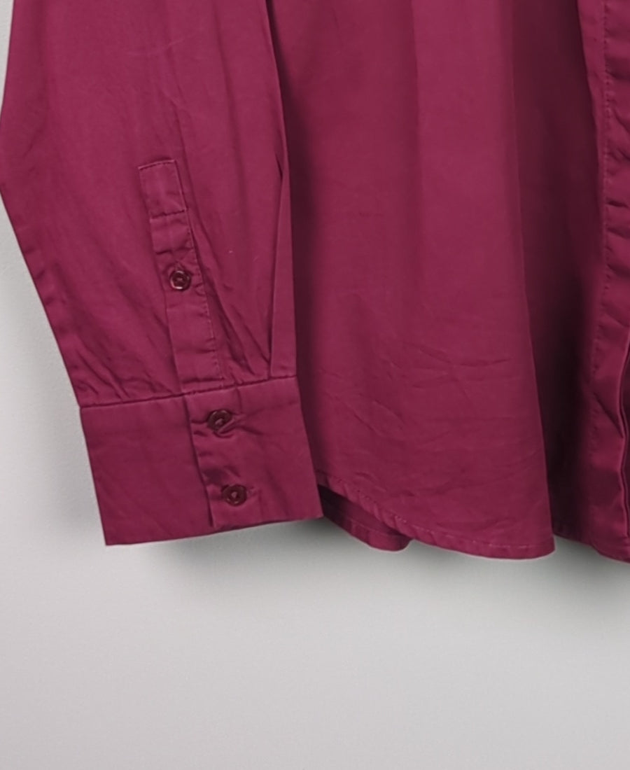 Maroon Minimalist