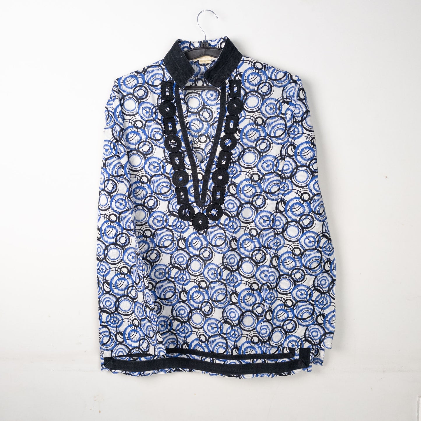Printed Circle Pattern Blouse