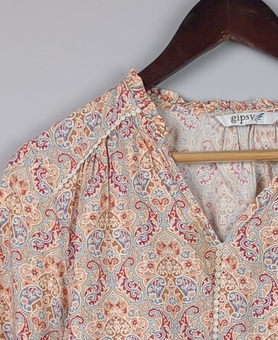 Peachy Paisley