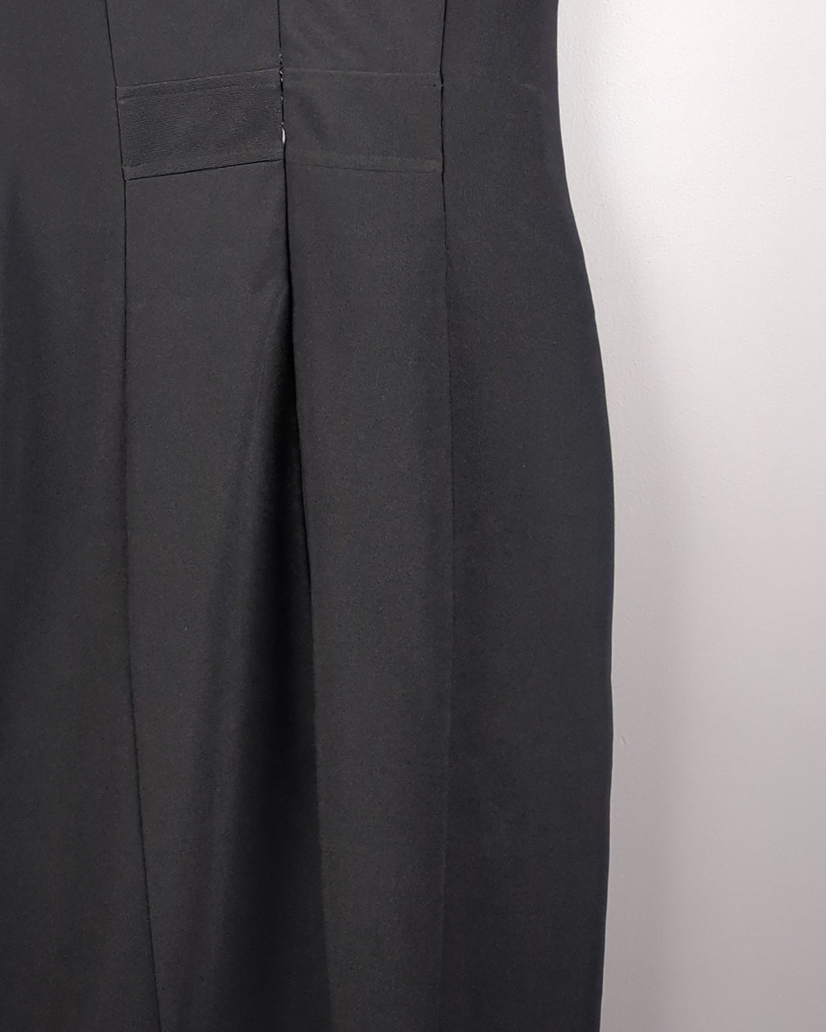 Black Sleeveless Dress