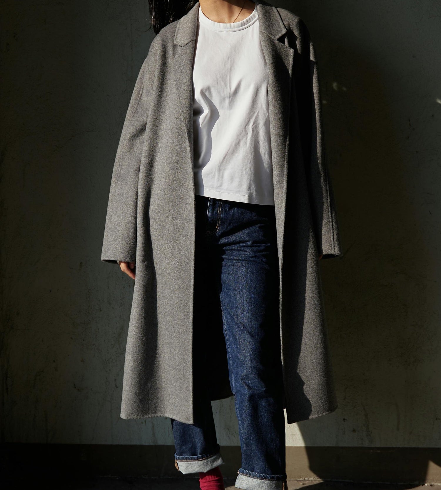 Cozy, thrifted woolen coats, pea cots, trench coats, all styles with reasonable prices. Comfort thrift from home