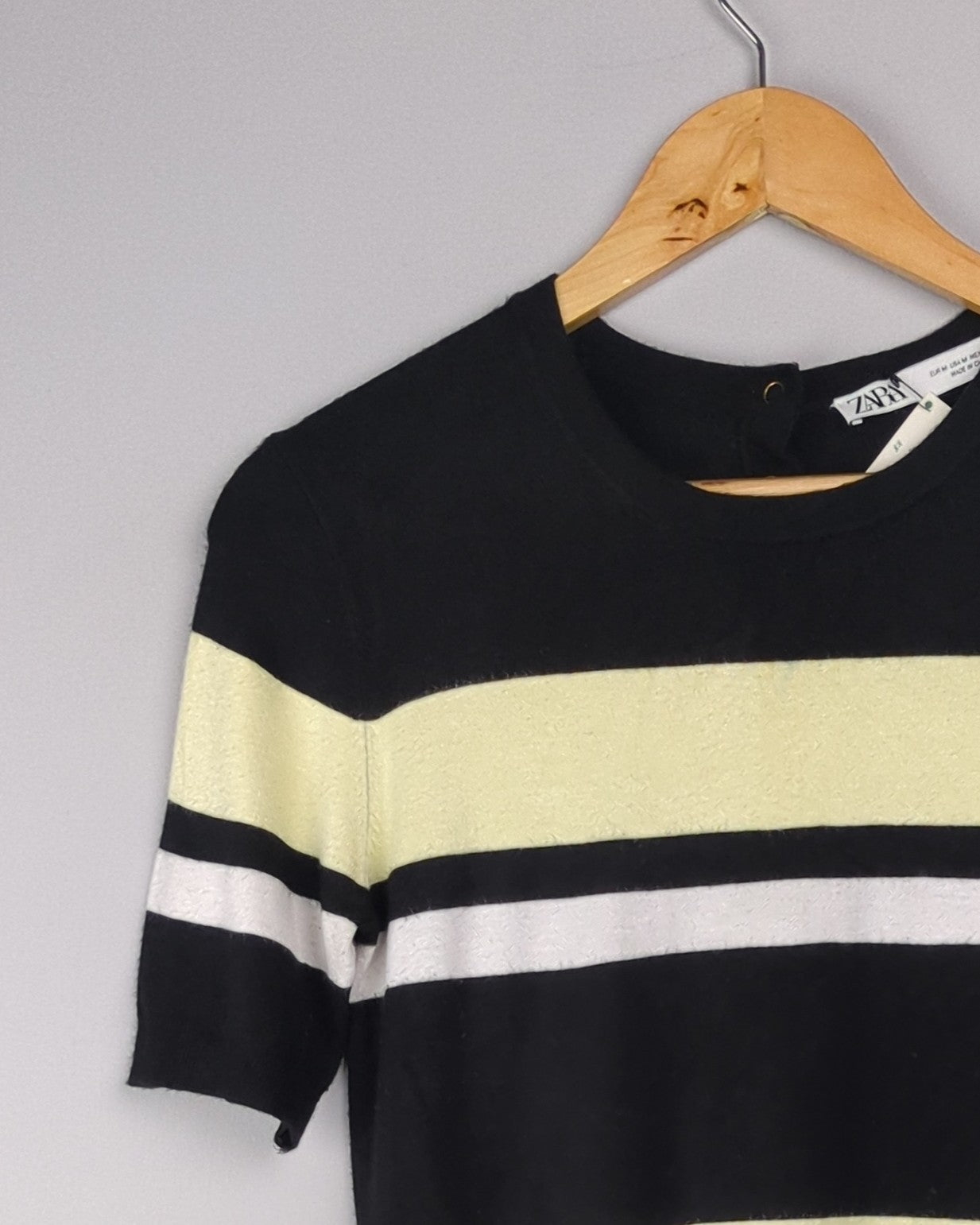 Zara Black Striped Short Sleeve Sweater