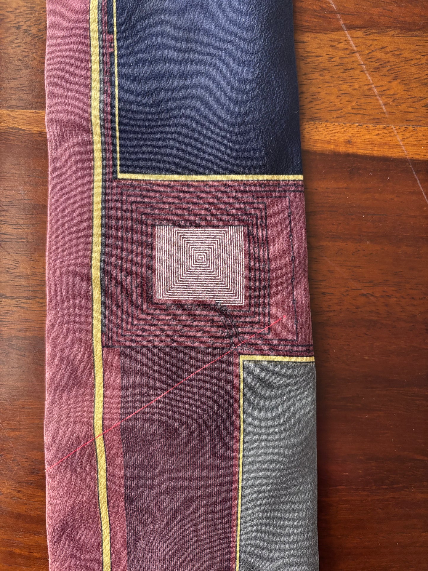 Frank Lloyd Wright Silk Tie (Made in Italy) – Vintage Geometric Design