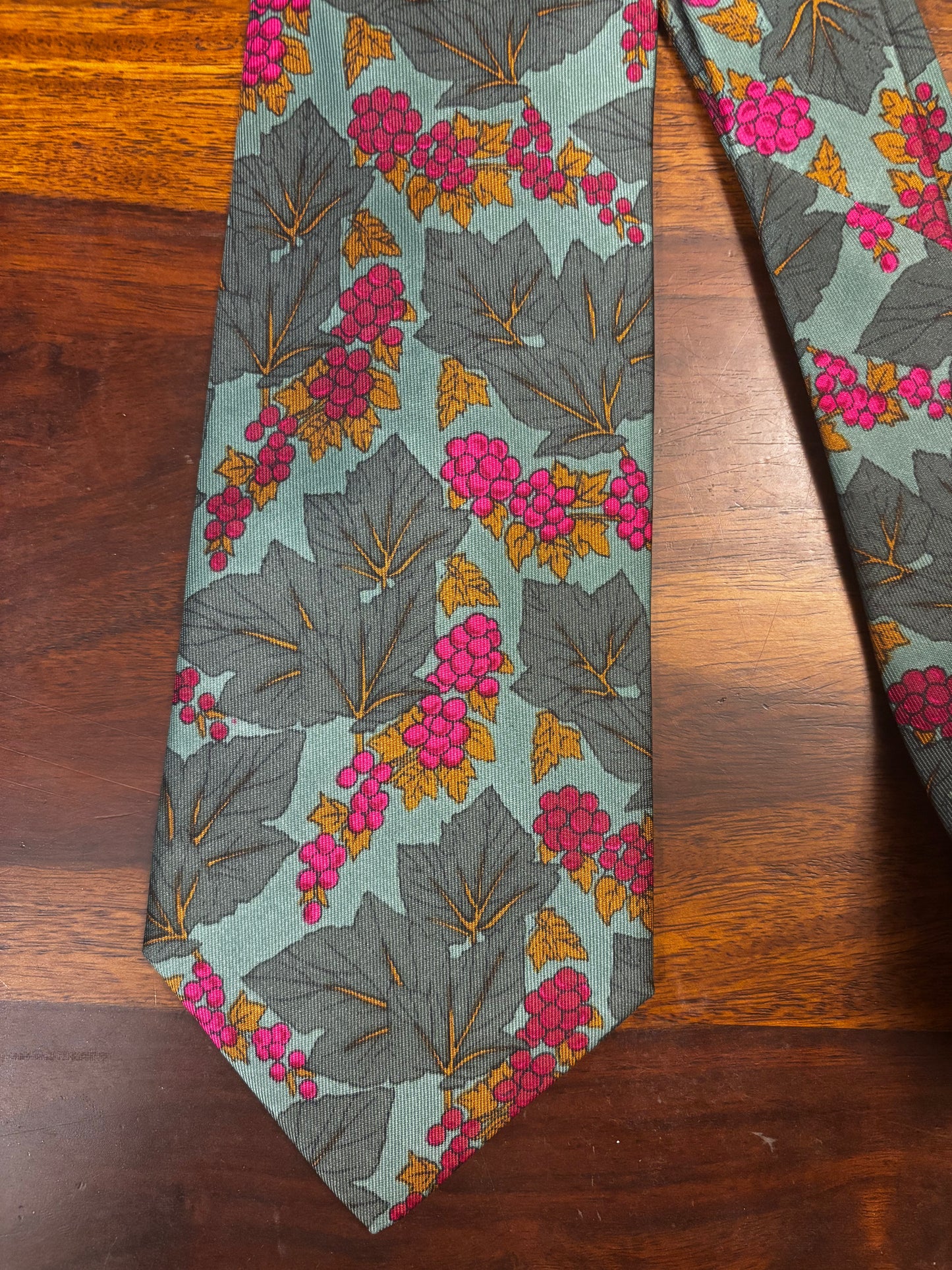 Vintage François de Reix Silk Tie (Made in France) - Grapevine Print