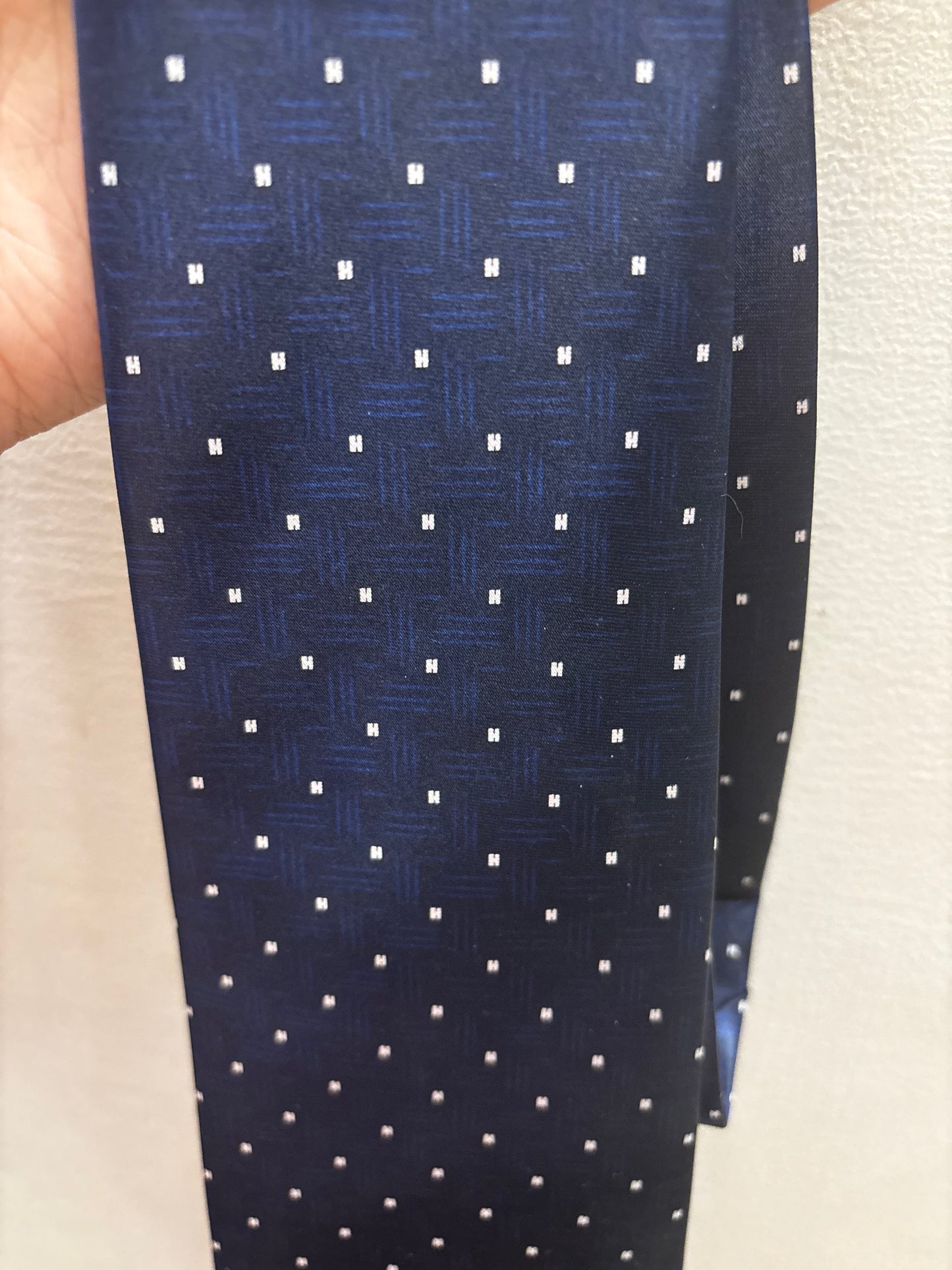 Silk Tie – Navy Jacquard Dot