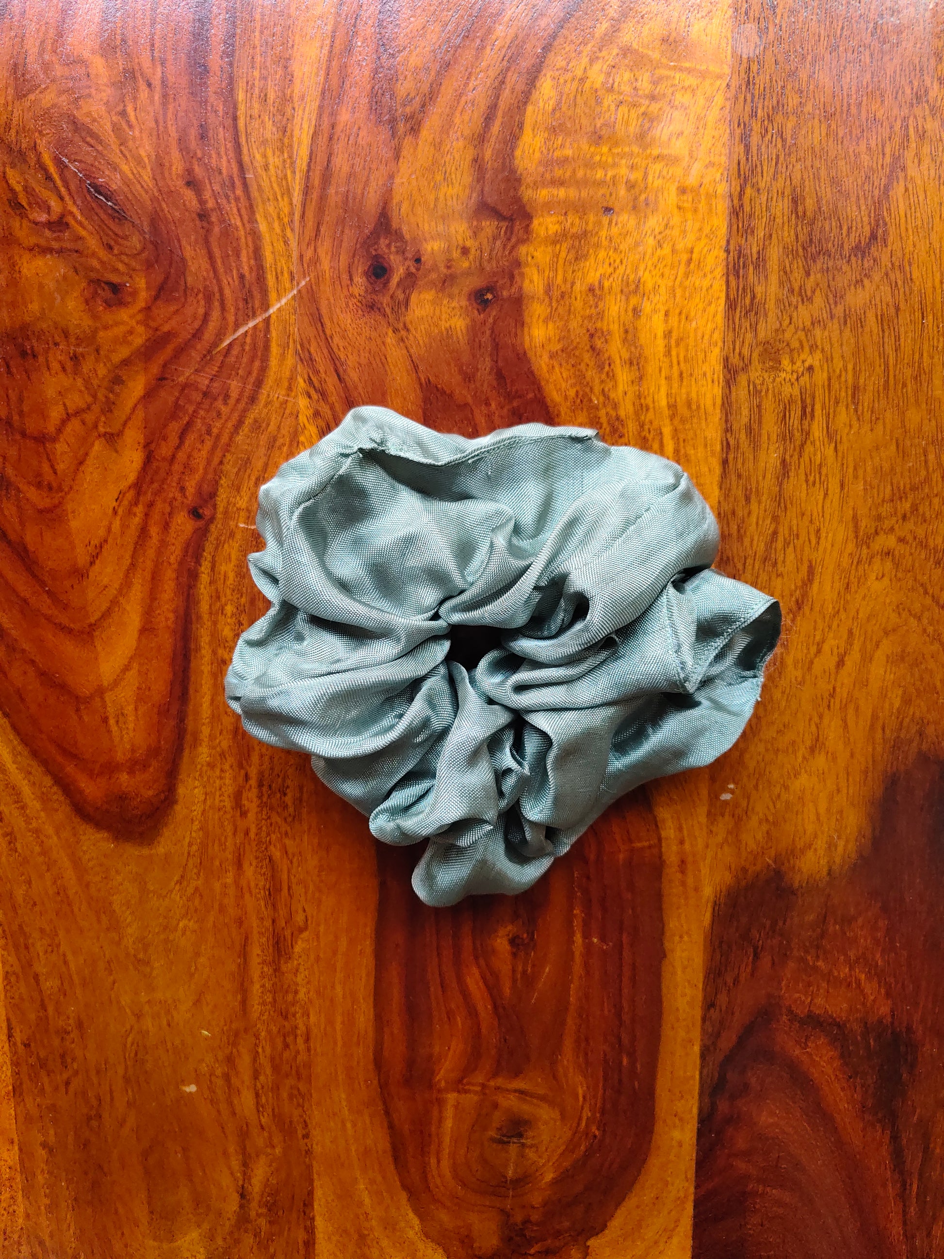 Prelo Medium Scrunchie