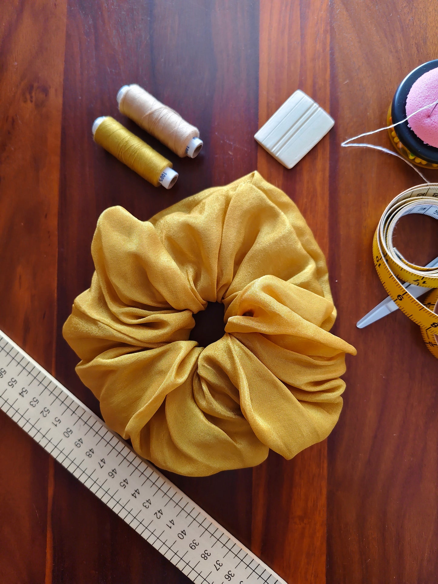 Prelo large satin scrunchie