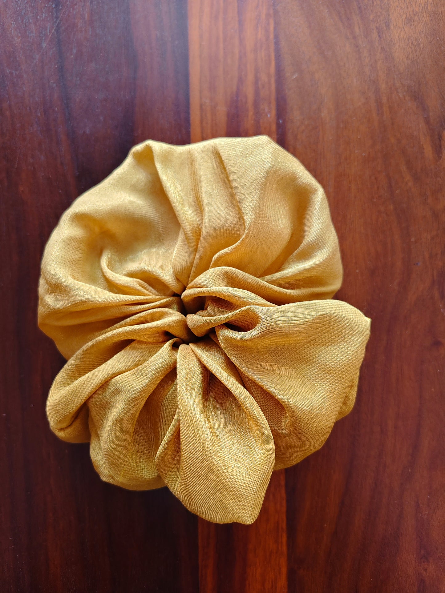 Prelo large satin scrunchie