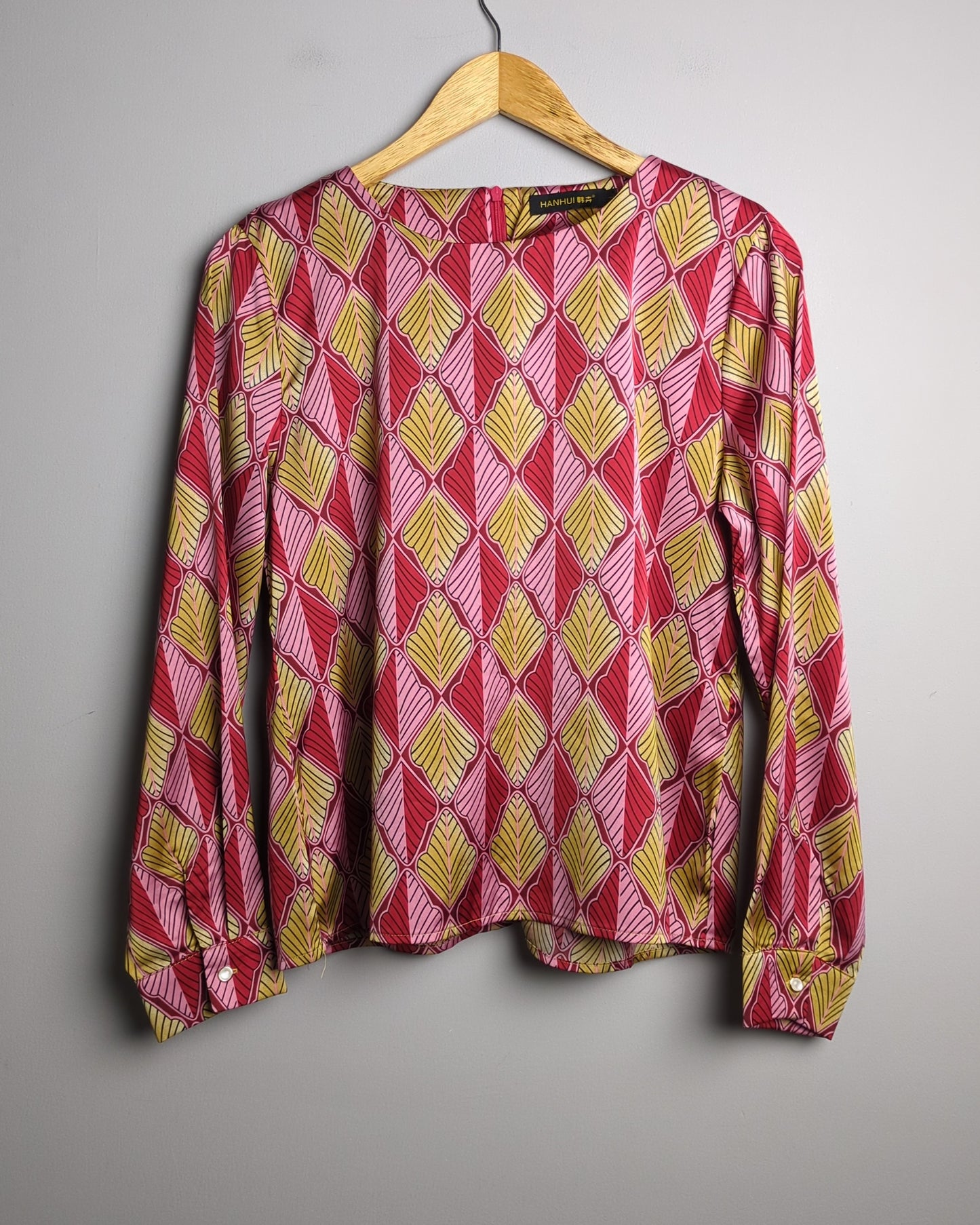 Hanhui Red Graphic Blouse