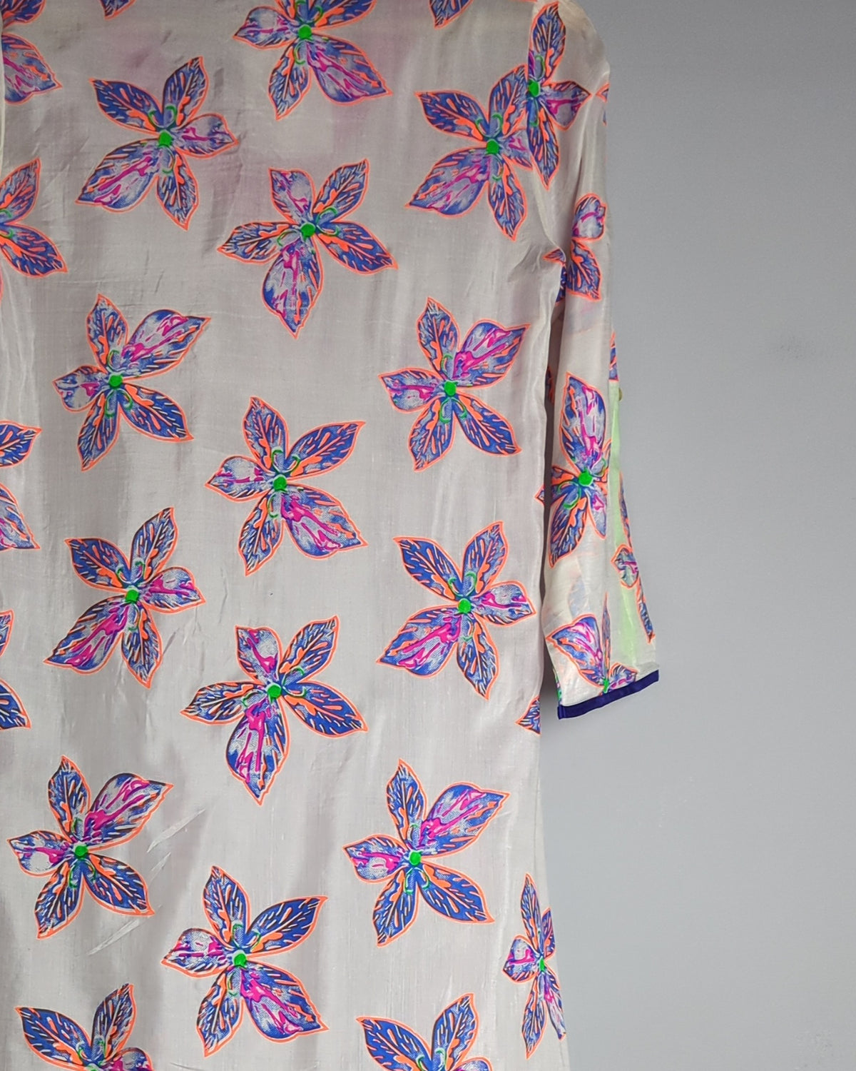 Uthenia White Floral Kurti