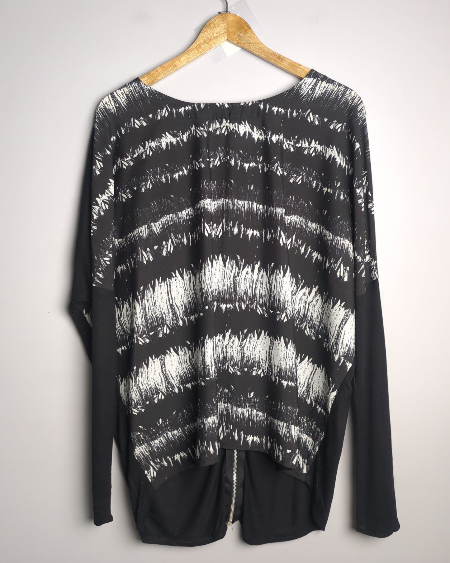 Zara Black Graphic Blouse