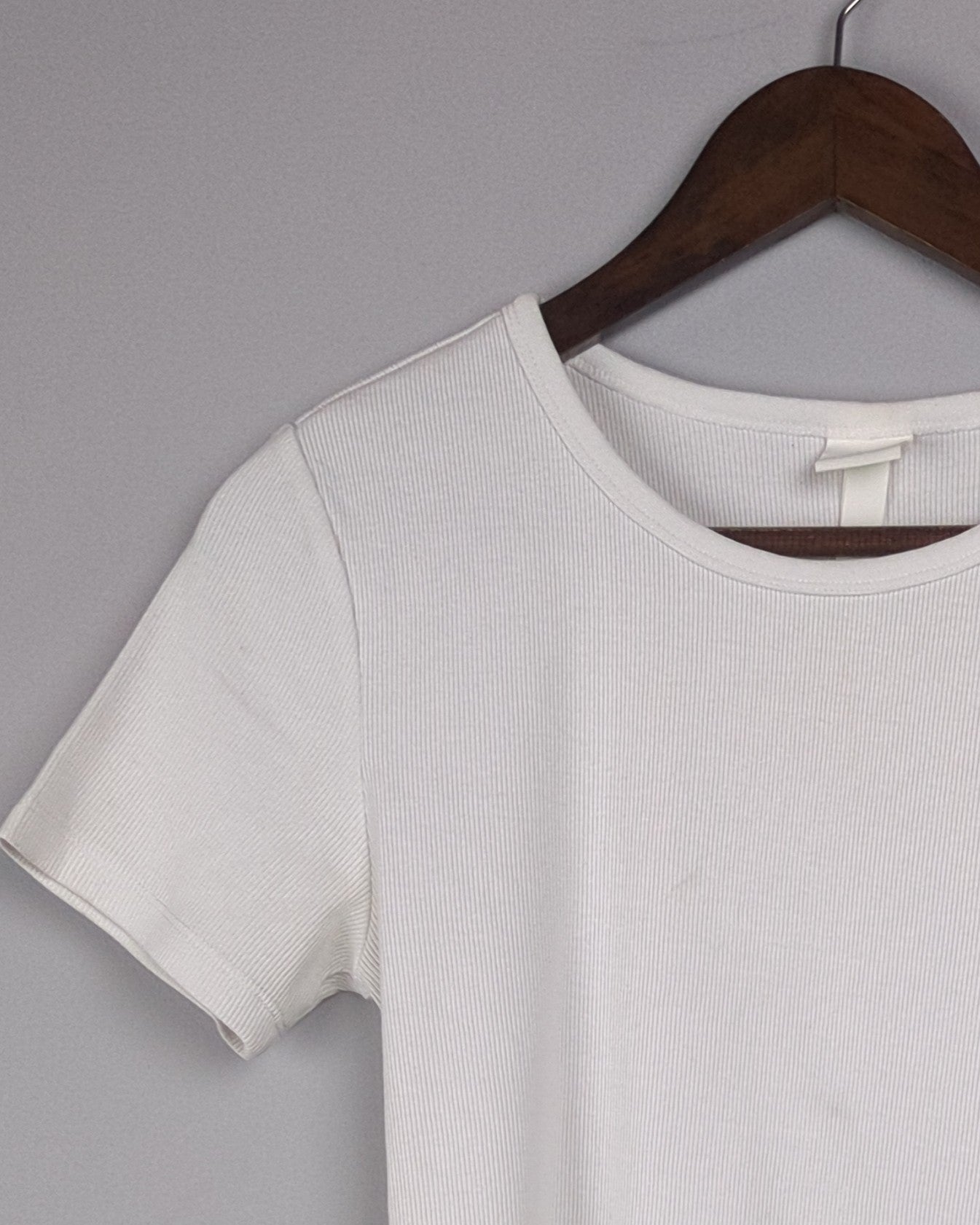H&M White Ribbed T-shirt