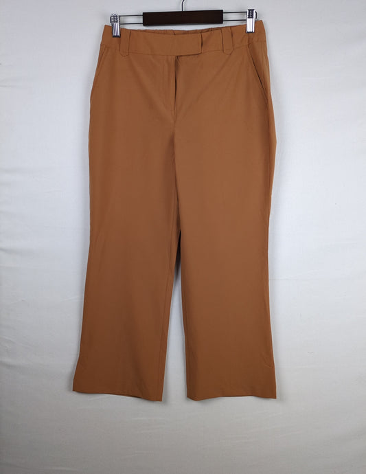 Auburn Cropped
