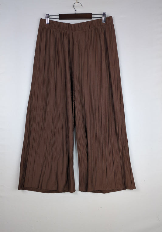 Flowy Brown