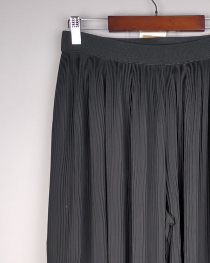 Zara Gray Pleated Trousers