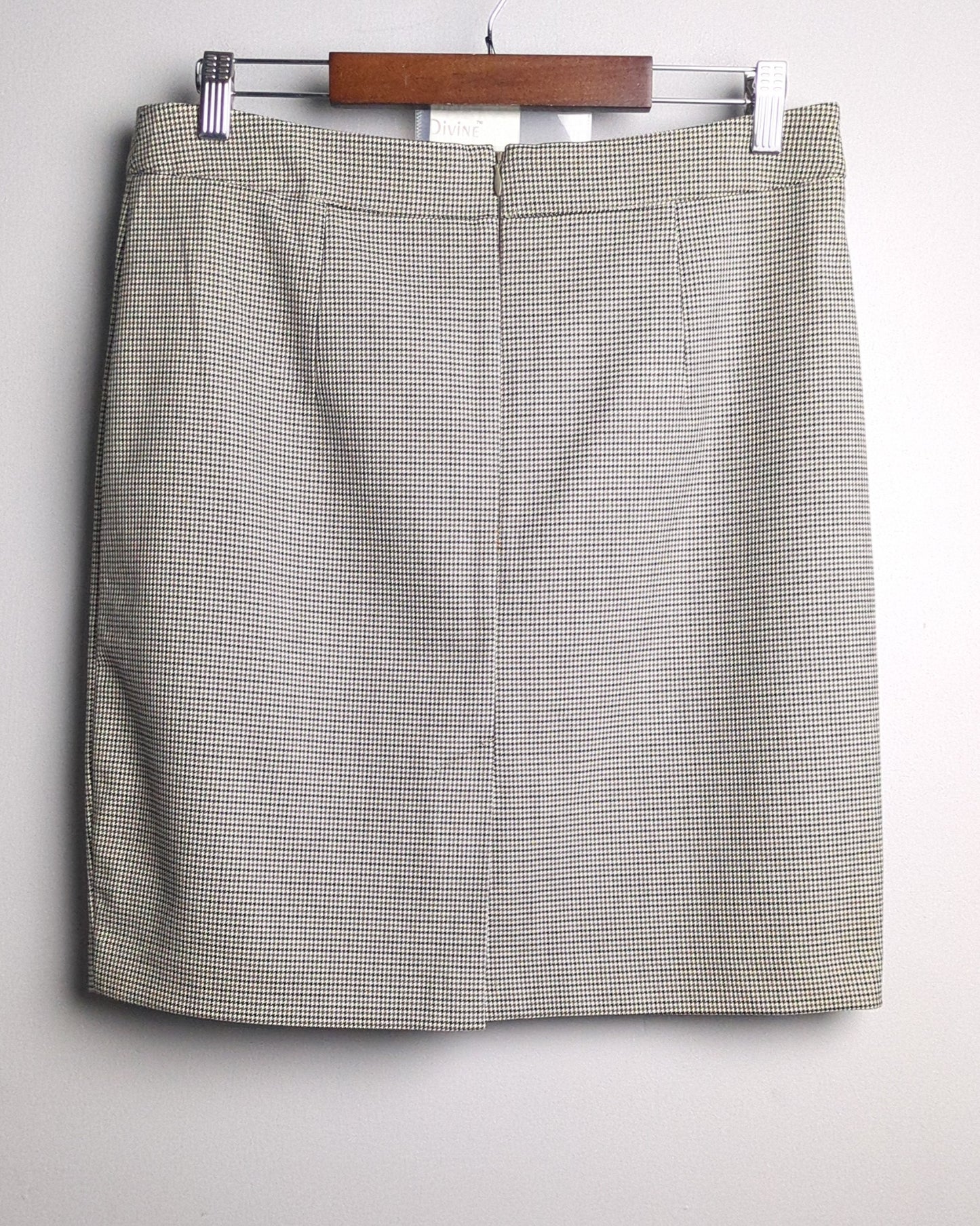 H&M Beige Mini Skirt
