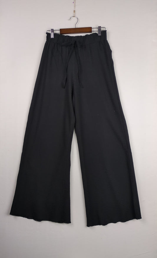 Comfy Black