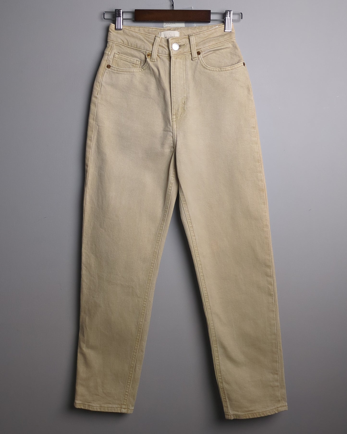 H&M Beige High-Waisted Jeans