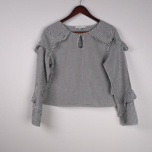 Gingham Frills