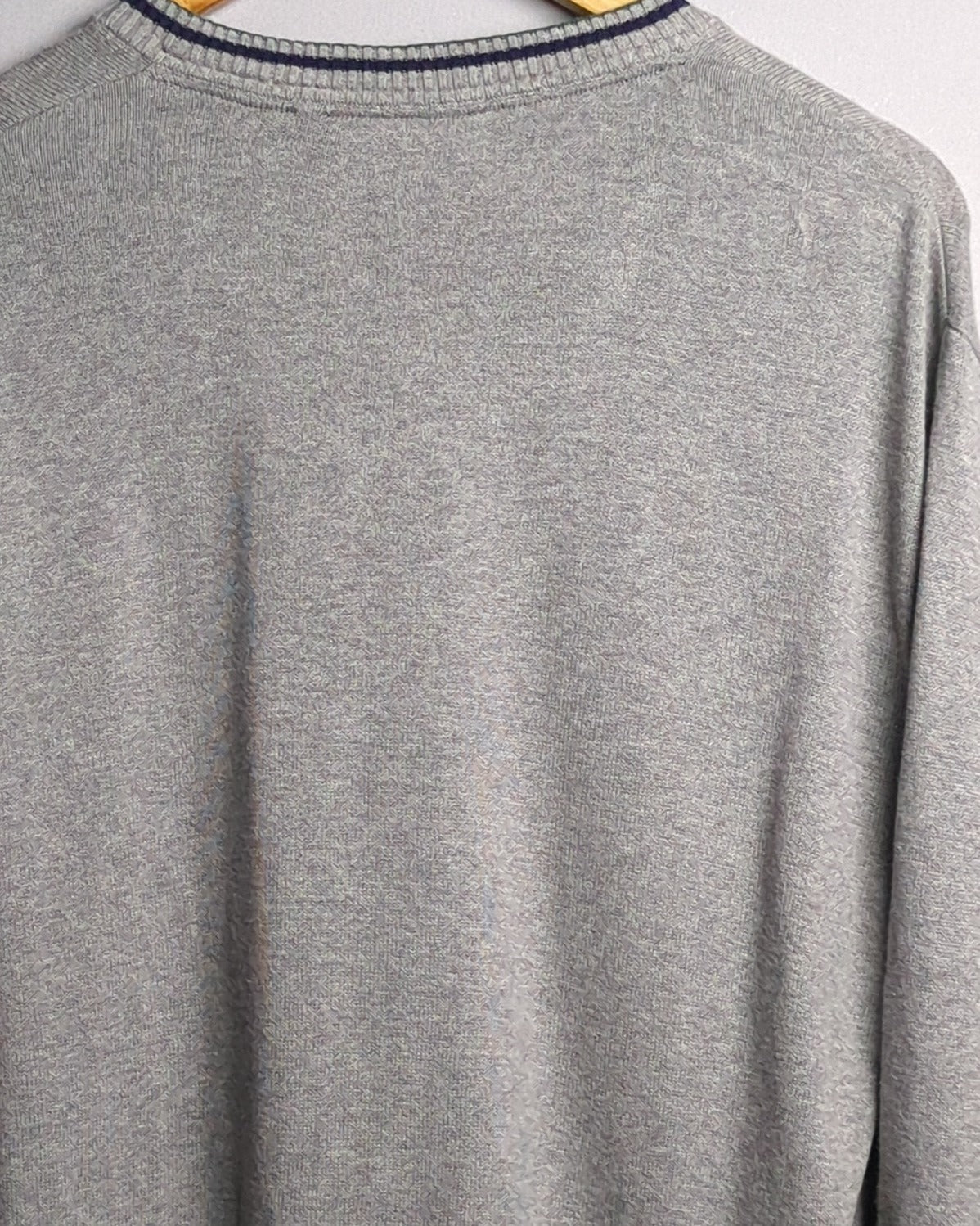 Wesport Gray V-Neck Sweater