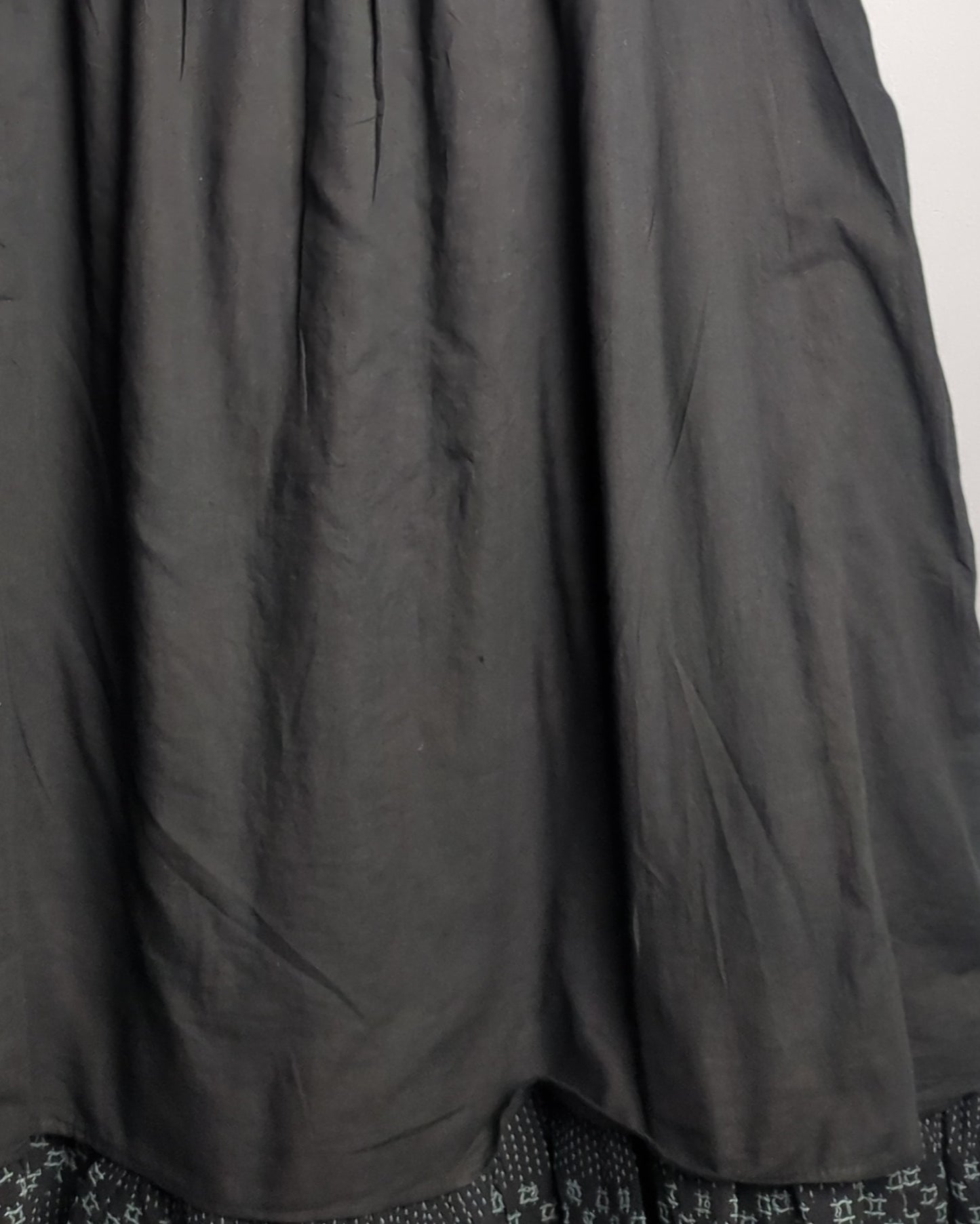 Creo Black Swing Top
