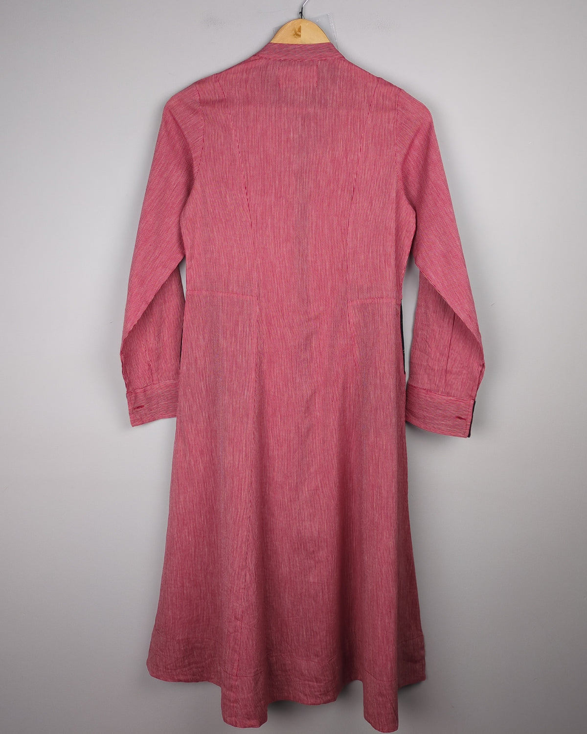 Translate Red Buttoned Kurta