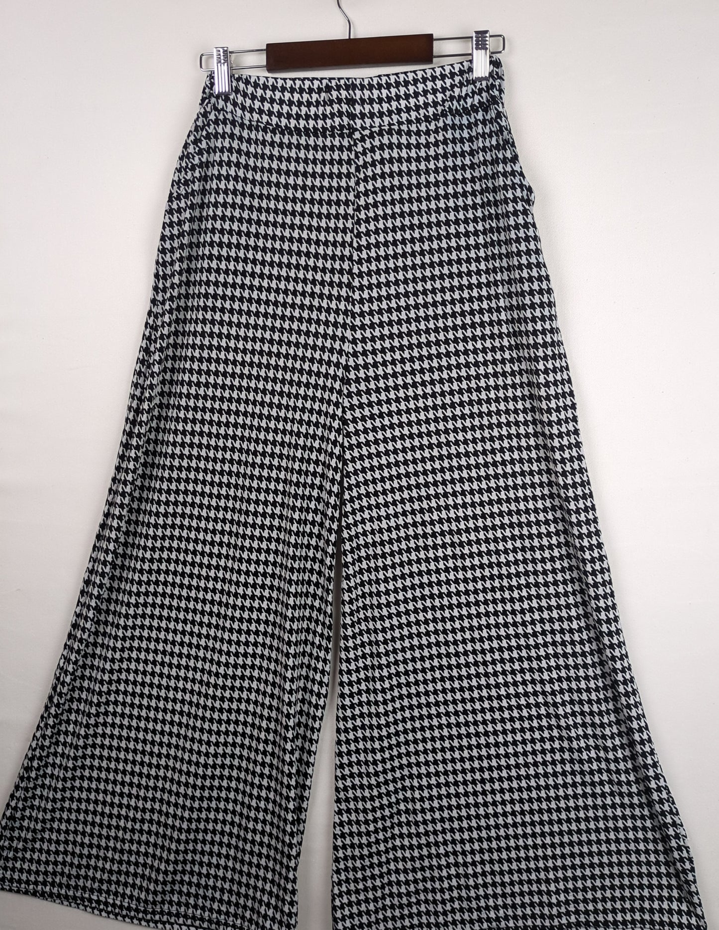Houndstooth Chic