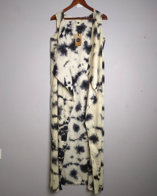 Stitchinc Black Sleeveless Shrug