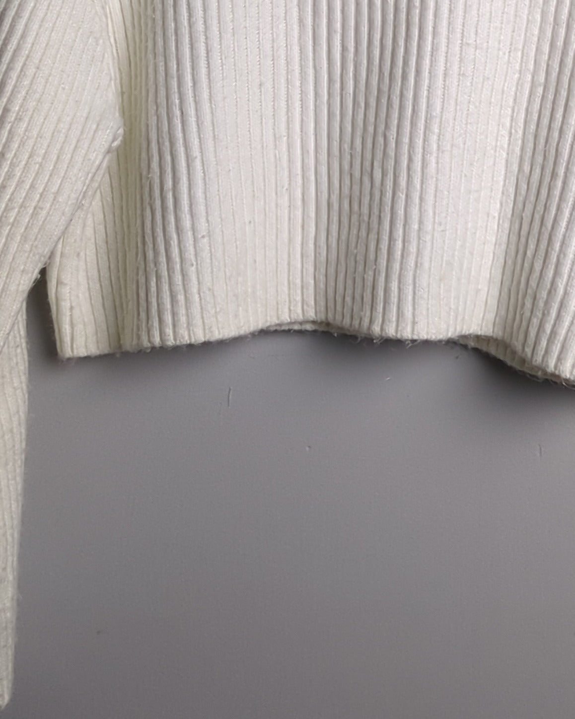 H&M White Ribbed Sweater