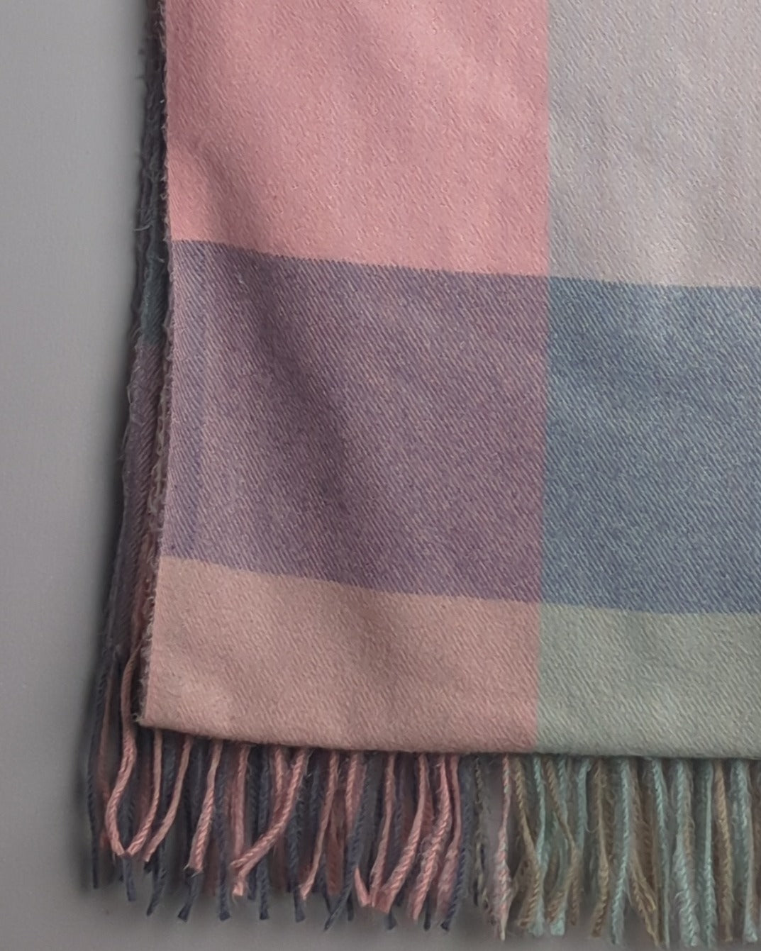 Pink Woolen Stole