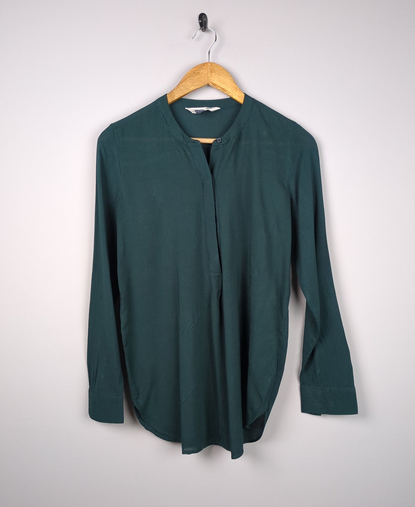 Emerald Essential