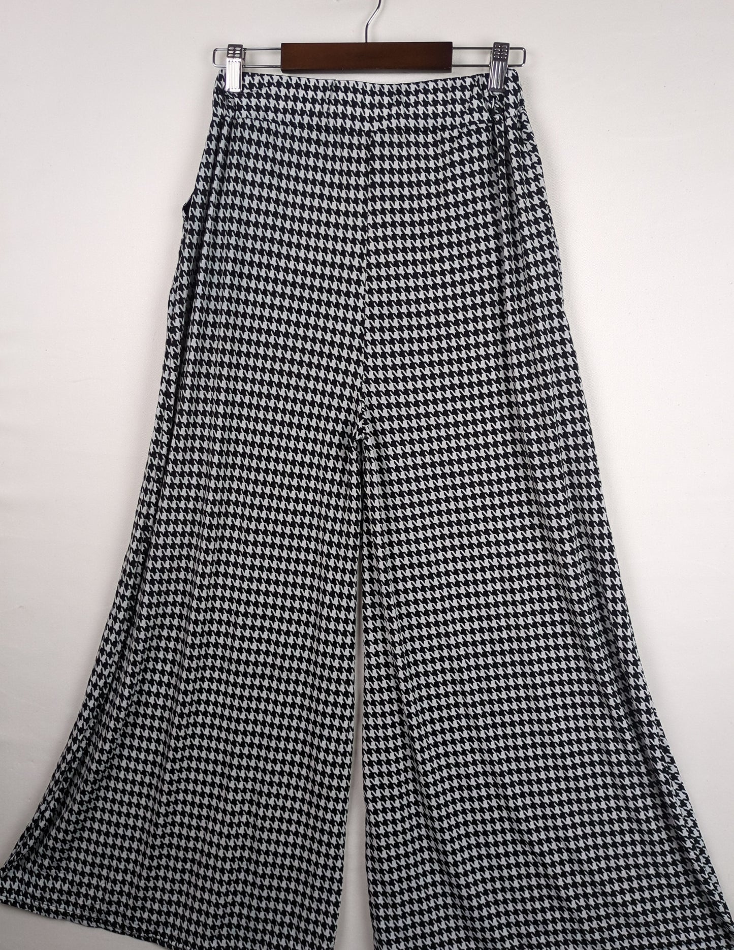 Houndstooth Chic