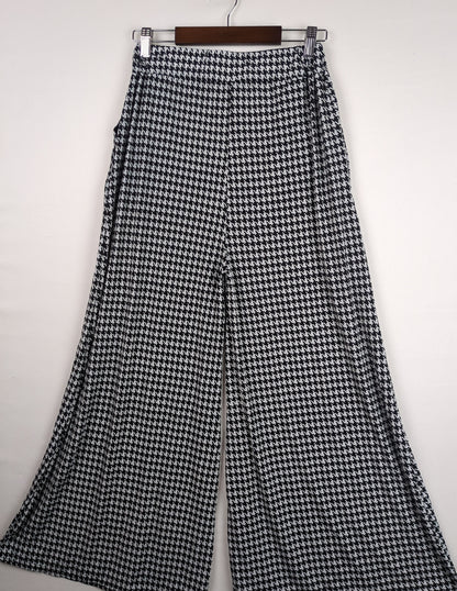 Houndstooth Chic