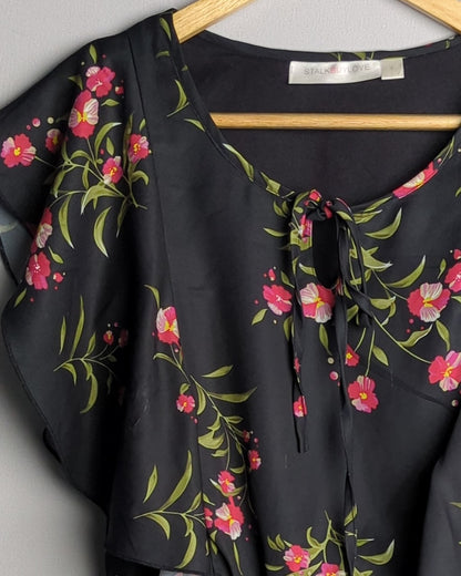 Stalkbuylove Black Floral Top