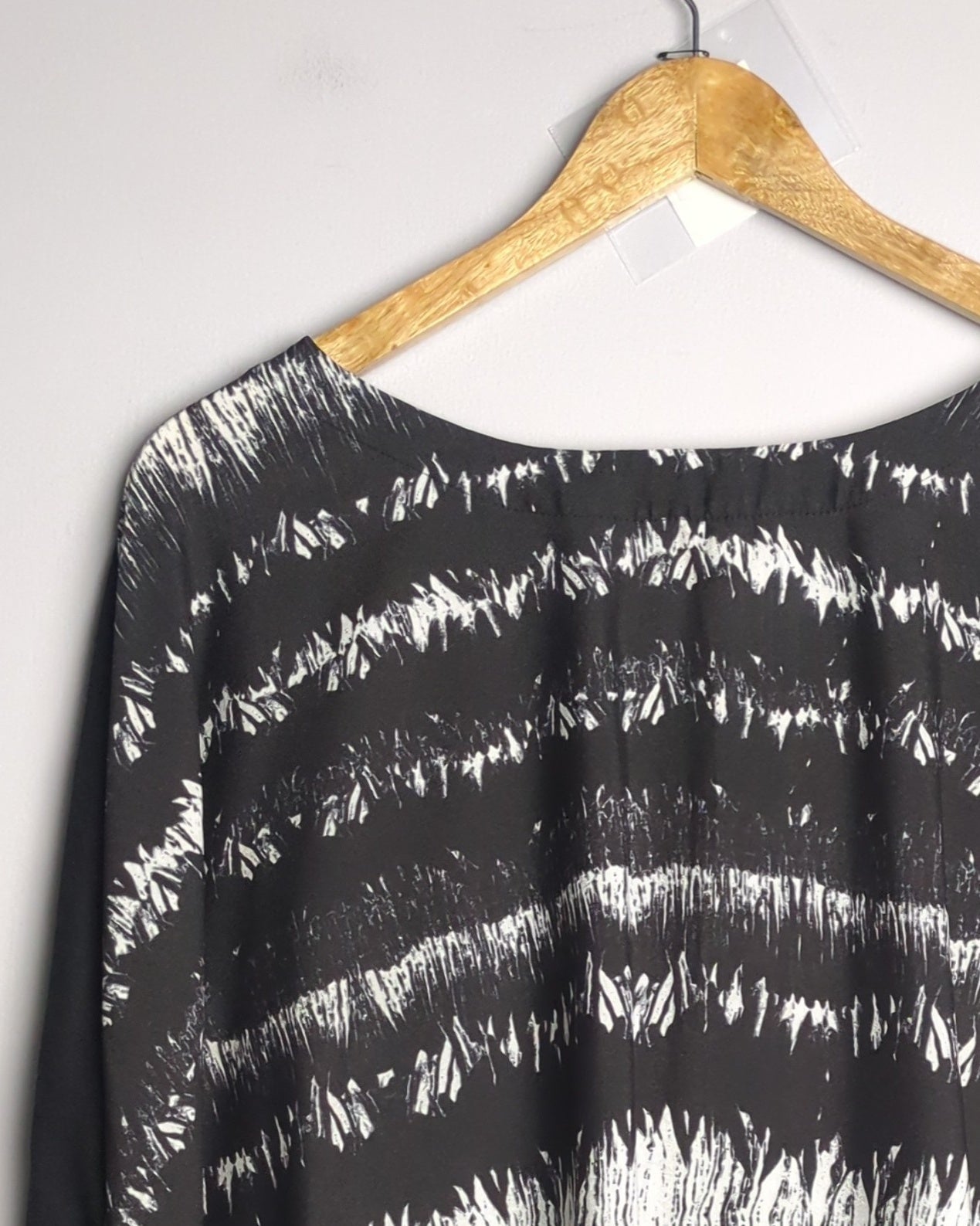 Zara Black Graphic Blouse