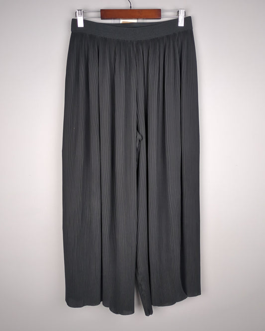 Zara Black Pleated Trousers