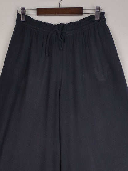 Comfy Black
